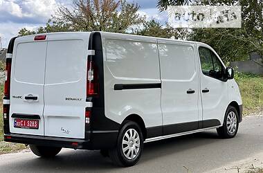 Минивэн Renault Trafic 2020 в 
