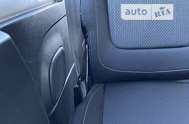 Мінівен Renault Trafic 2016 в 