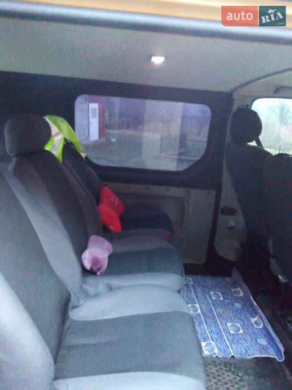 Микроавтобус Renault Trafic 2007 в Самборе