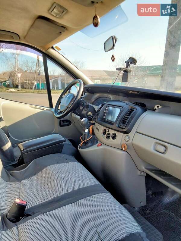 Мікроавтобус Renault Trafic 2007 в Березівці