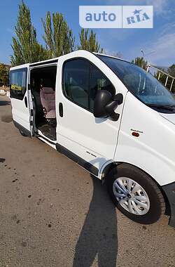 Минивэн Renault Trafic 2005 в Кривом Роге