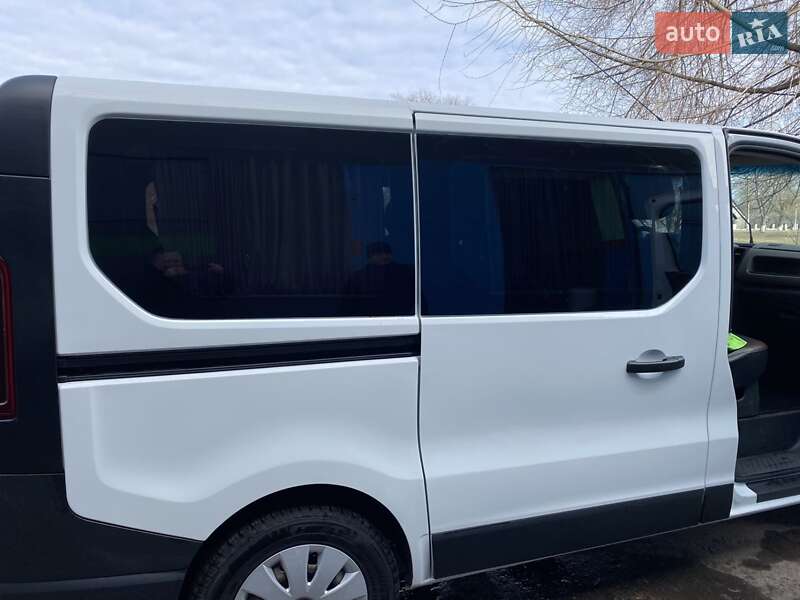 Минивэн Renault Trafic 2016 в Арцизе