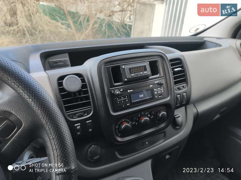 Минивэн Renault Trafic 2015 в Хмельницком