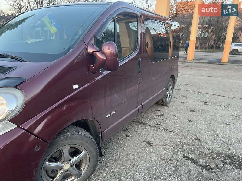 Минивэн Renault Trafic 2006 в Ивано-Франковске