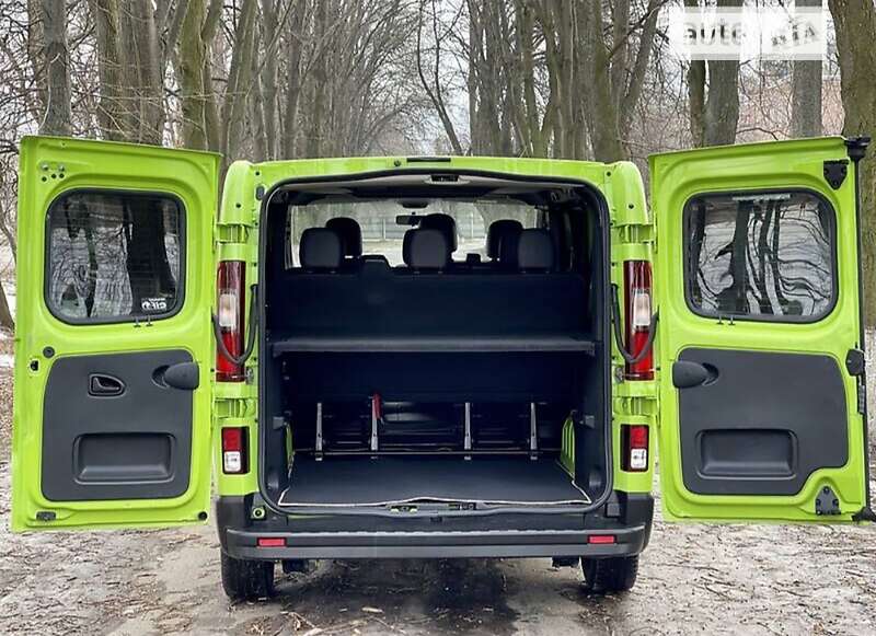 Минивэн Renault Trafic 2017 в Староконстантинове