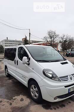 Минивэн Renault Trafic 2011 в 