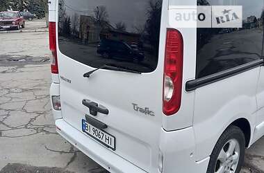 Минивэн Renault Trafic 2011 в 