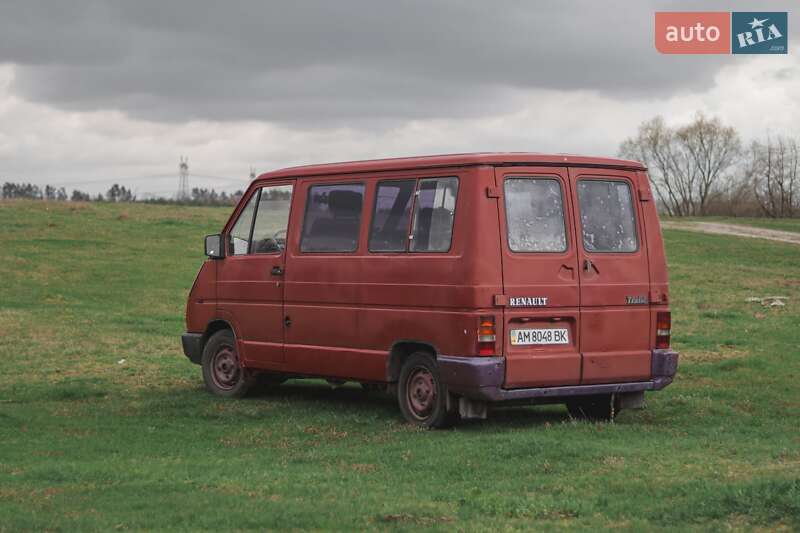 Минивэн Renault Trafic 1991 в Радомышле