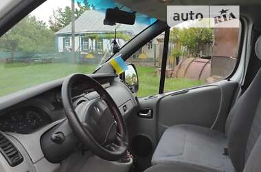 Минивэн Renault Trafic 2002 в 
