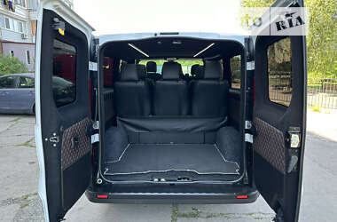 Минивэн Renault Trafic 2021 в 