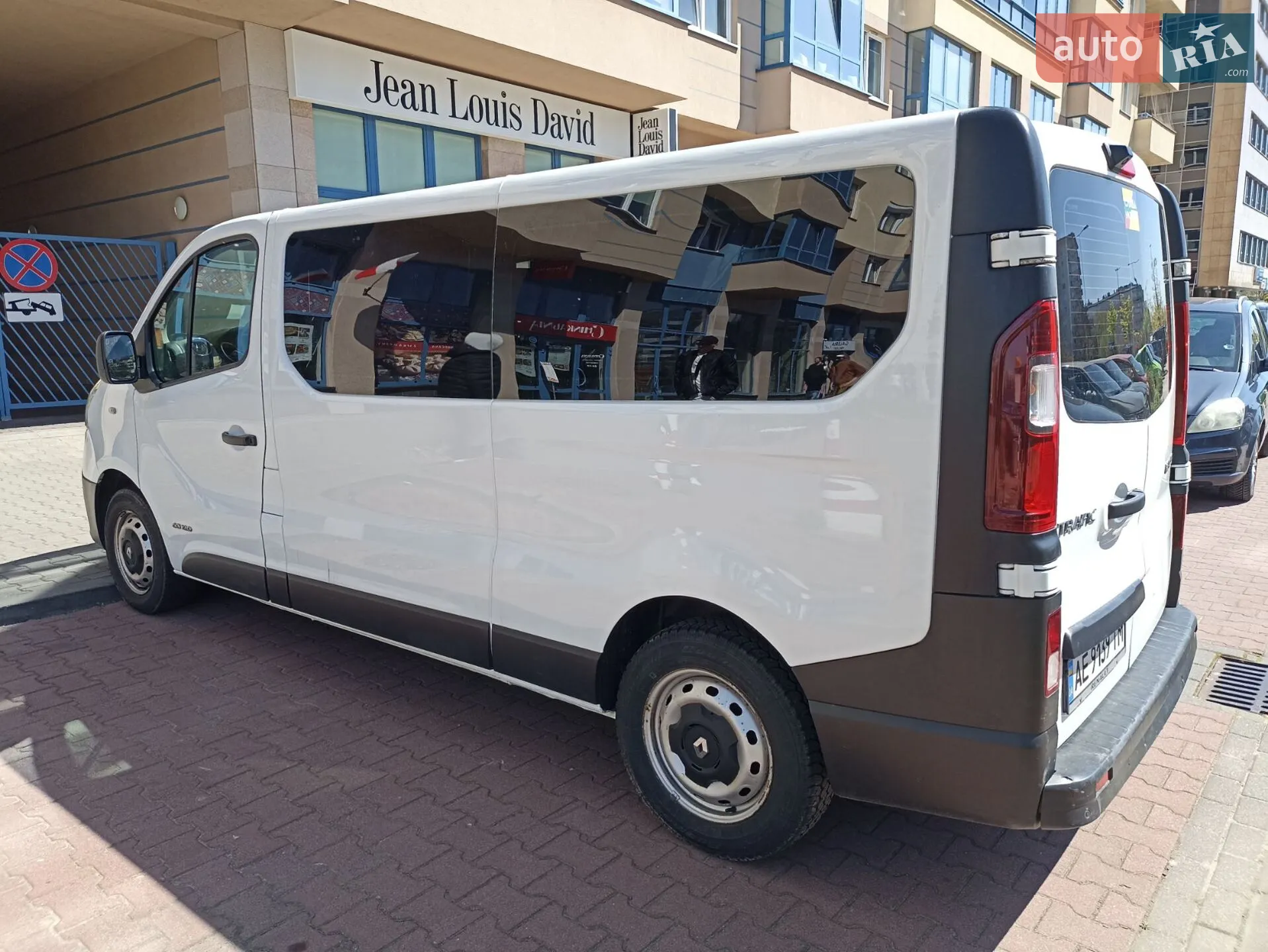 2015 Renault Trafic - мініатюра 7