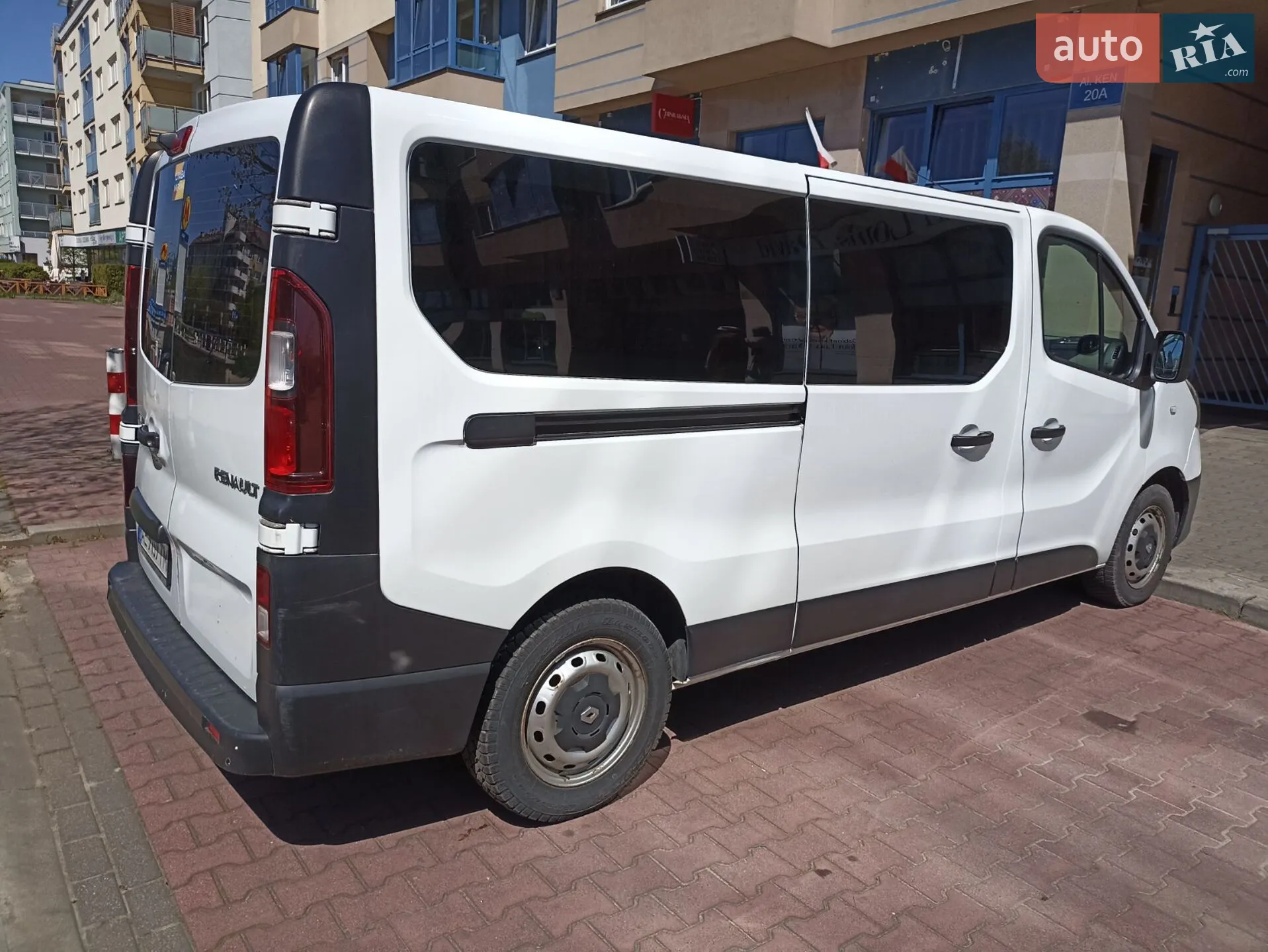 2015 Renault Trafic - мініатюра 8