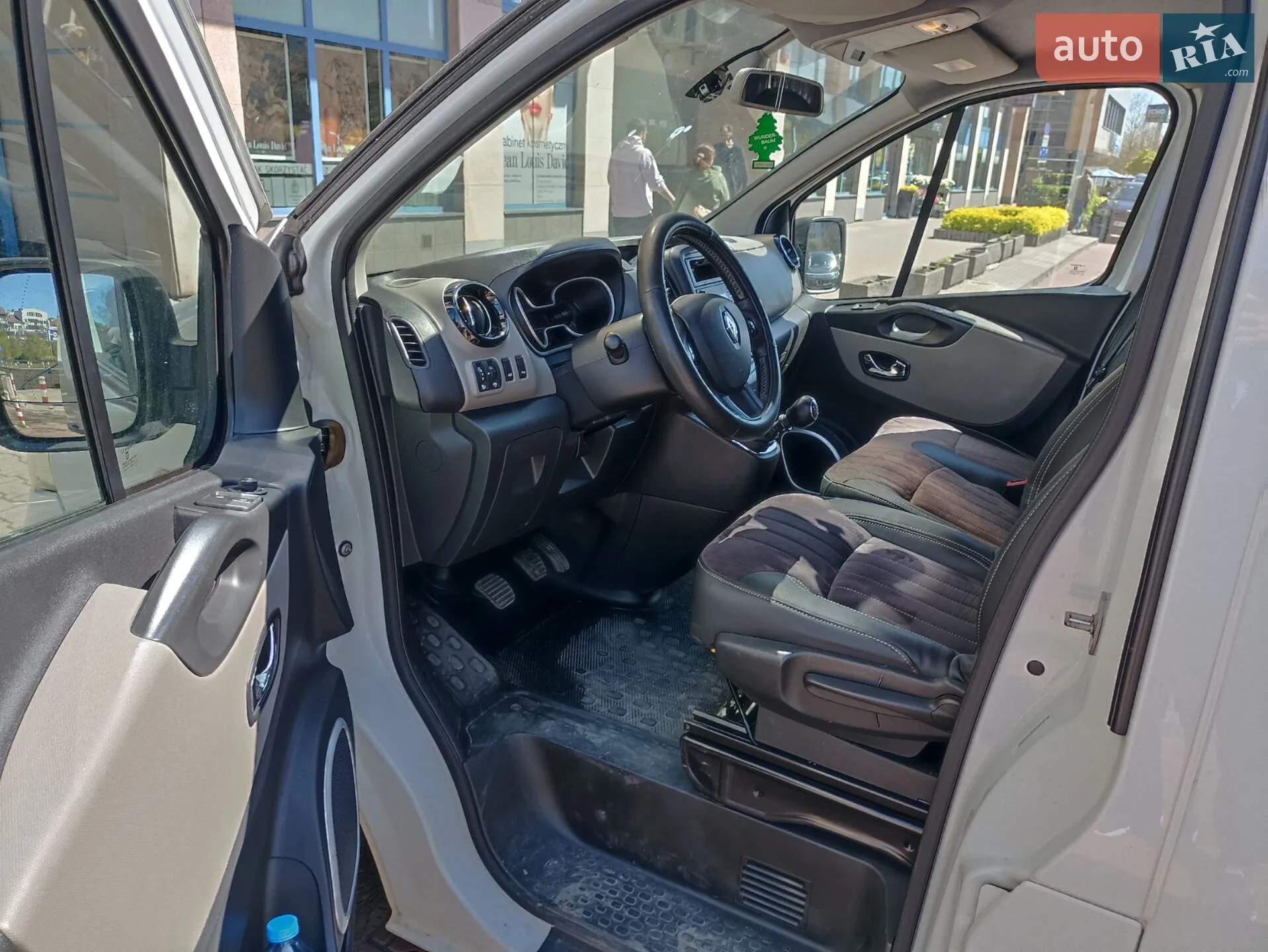 2015 Renault Trafic - мініатюра 9