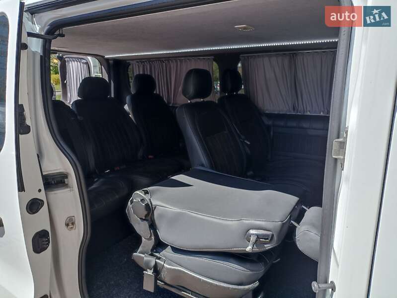 Мінівен Renault Trafic 2015 в Львові фото 15 Мінівен Renault Trafic 2015 в Львові