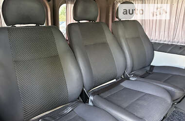 Минивэн Renault Trafic 2013 в 