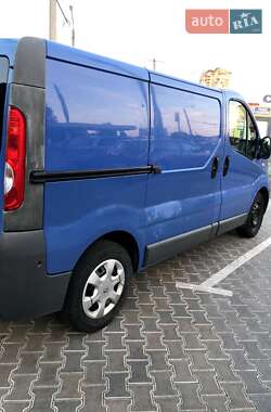 Грузовой фургон Renault Trafic 2013 в 