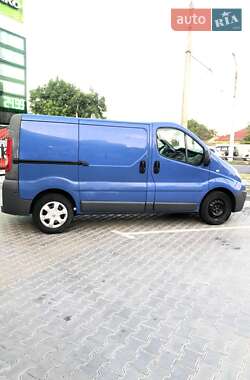 Грузовой фургон Renault Trafic 2013 в 