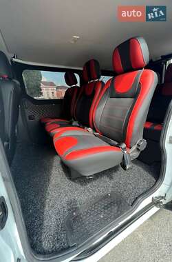 Минивэн Renault Trafic 2020 в 