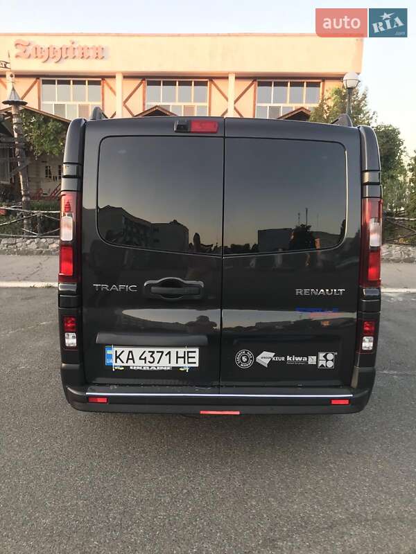 Микроавтобус Renault Trafic 2016 в Славутиче