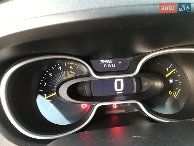 Микроавтобус Renault Trafic 2016 в Славутиче