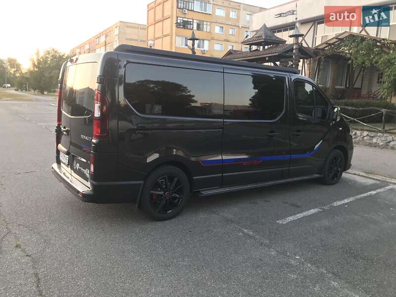 Микроавтобус Renault Trafic 2016 в Славутиче