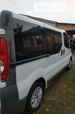 Мінівен Renault Trafic 2011 в Лебедині