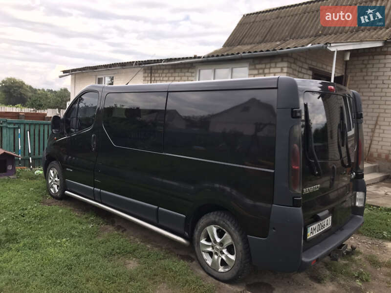 Мінівен Renault Trafic 2006 в Житомирі