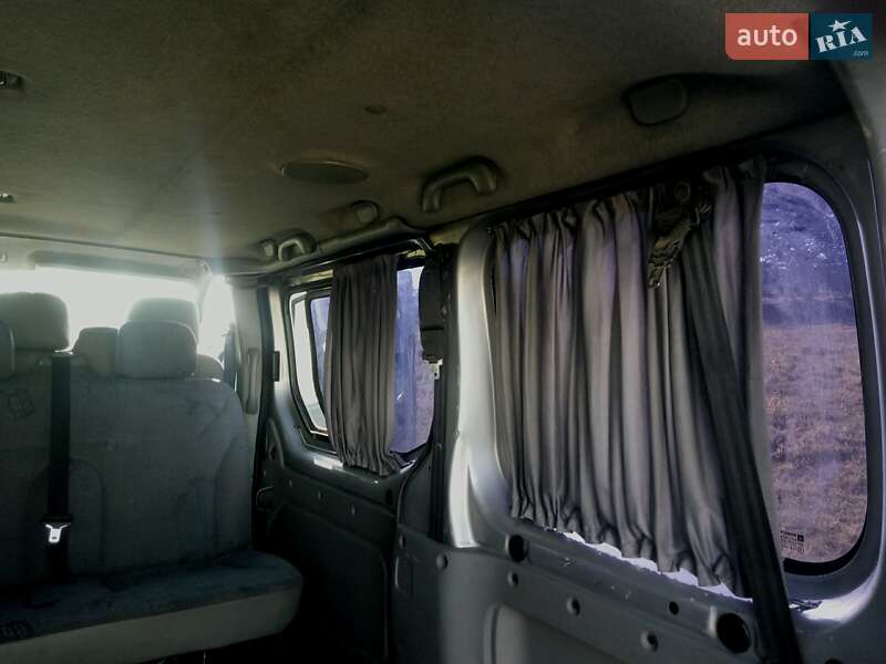 Минивэн Renault Trafic 2003 в Ровно