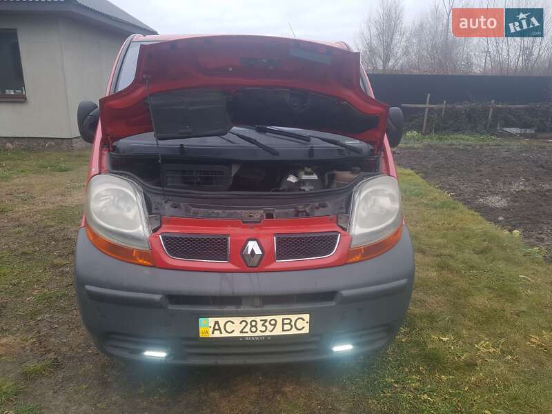 Мінівен Renault Trafic 2002 в Любомлі