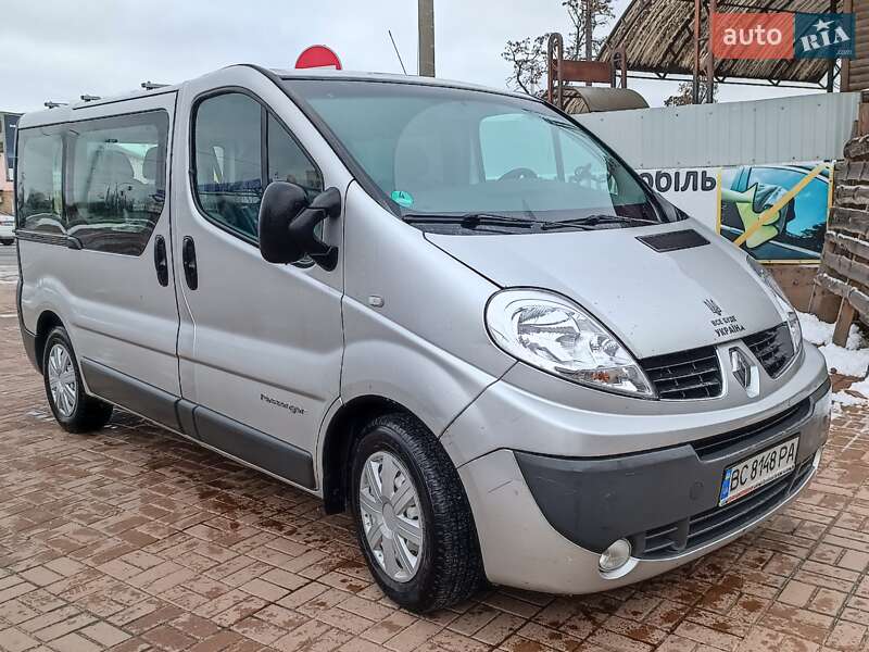 Минивэн Renault Trafic 2009 в Киеве