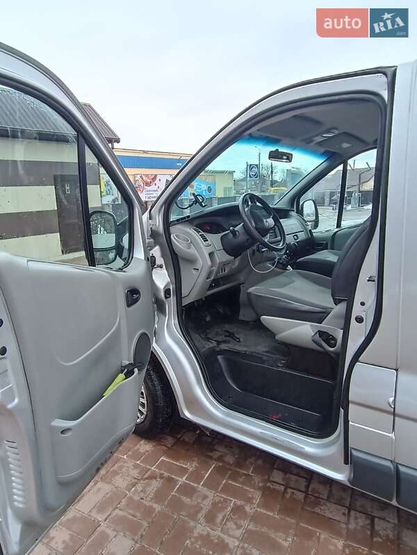 Минивэн Renault Trafic 2009 в Киеве