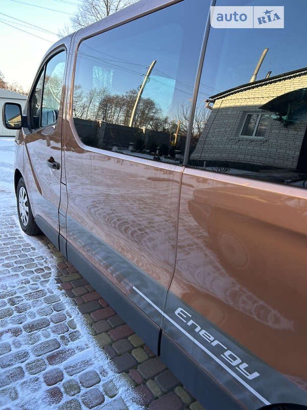 Минивэн Renault Trafic 2017 в Киеве