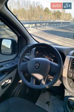 Минивэн Renault Trafic 2017 в 