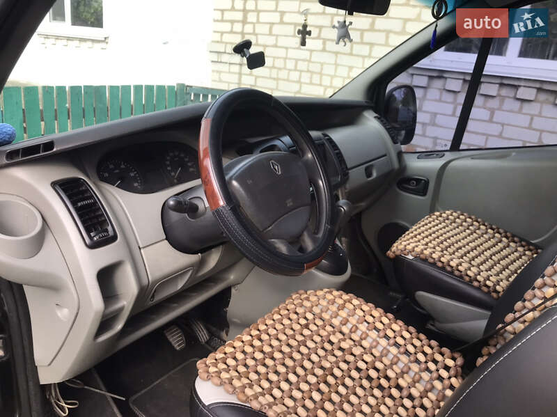 Мінівен Renault Trafic 2006 в Житомирі