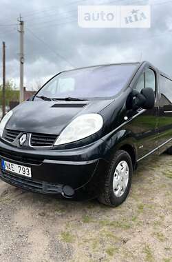 Вантажний фургон Renault Trafic 2012 в Радивиліві