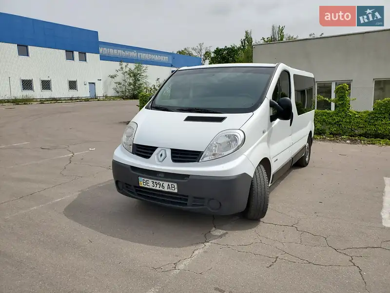 Минивэн Renault Trafic 2007 в 