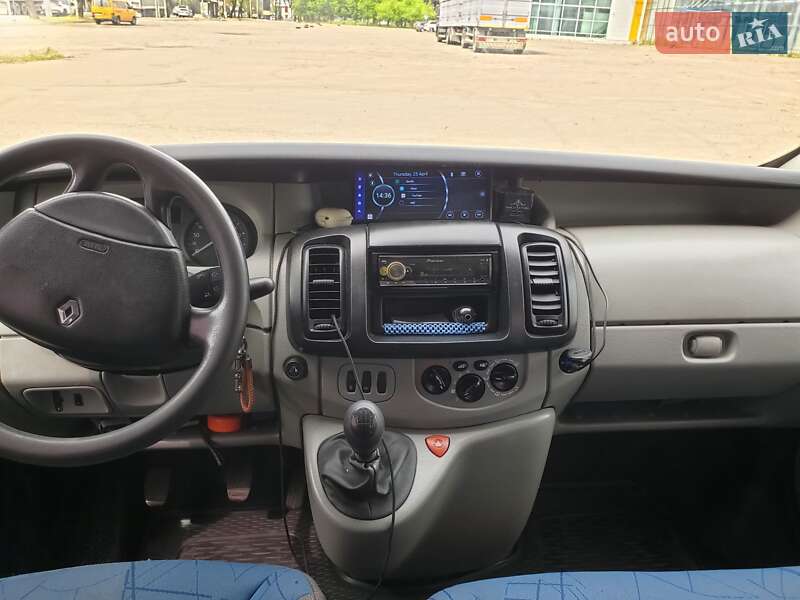 Минивэн Renault Trafic 2007 в Николаеве
