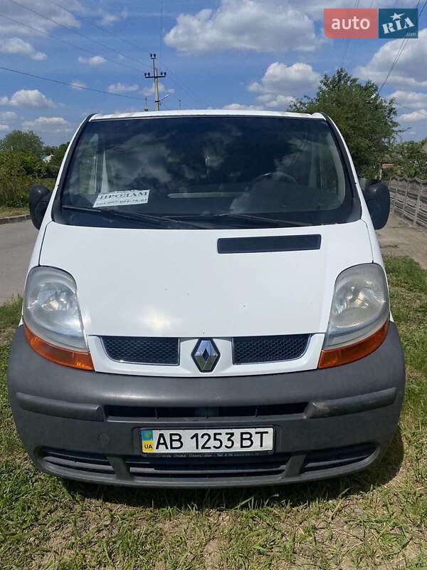Мінівен Renault Trafic 2006 в Іллінцях
