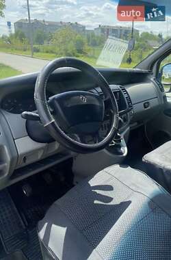 Мінівен Renault Trafic 2006 в Іллінцях