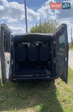 Мінівен Renault Trafic 2006 в Іллінцях
