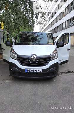 Вантажний фургон Renault Trafic 2016 в Миколаєві