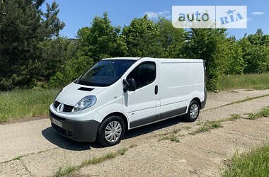 Вантажний фургон Renault Trafic 2008 в Окнах