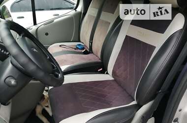 Минивэн Renault Trafic 2006 в Запорожье