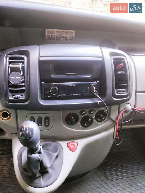 Мінівен Renault Trafic 2005 в Києві