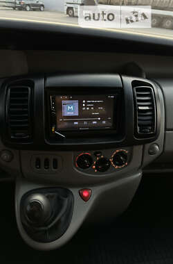 Мінівен Renault Trafic 2009 в 