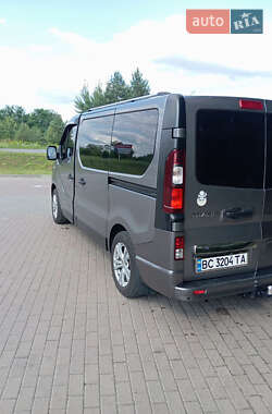 Минивэн Renault Trafic 2015 в Новояворовске