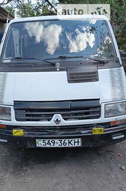 Мінівен Renault Trafic 1996 в Ізюмі