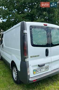 Грузовой фургон Renault Trafic 2006 в 