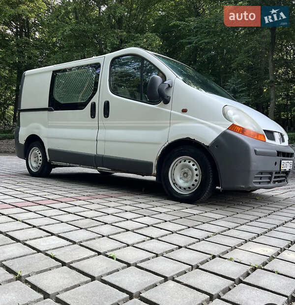 Грузовой фургон Renault Trafic 2006 в 