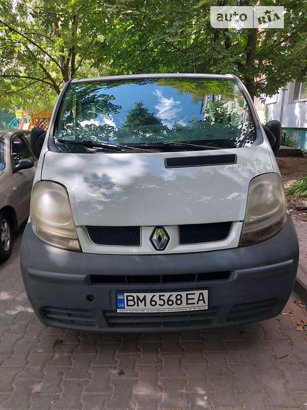 Минивэн Renault Trafic 2005 в Сумах